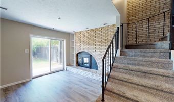 824 S Chillicothe Rd 14, Aurora, OH 44202