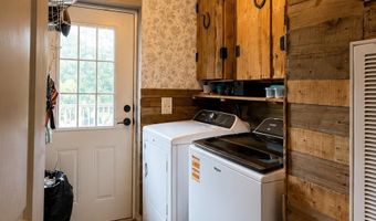 12412 Hood Rd, Bauxite, AR 72011