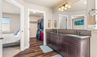 1132 Anna Jean Ave, Benton City, WA 99320