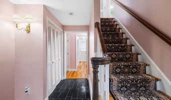 33 Old Village Rd, Acton, MA 01720