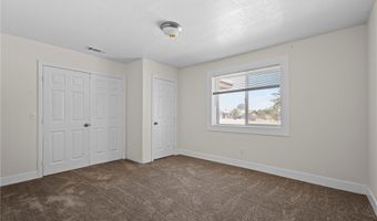 22225 Standing Rock Ave, Apple Valley, CA 92307