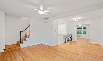 16 E LINDEN St, Alexandria, VA 22301