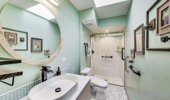 2800 S BRIARWOOD Dr W, Arlington Heights, IL 60005