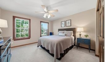 522 Arbor Meadow Dr, Ballwin, MO 63021
