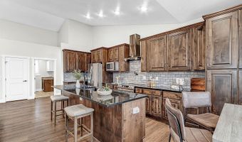 2076 LACY Dr, Cheyenne, WY 82009