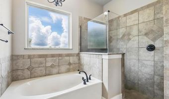 209 Ellis Creek Dr, Weatherford, TX 76085