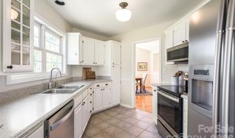 5 Mallory Meadows Ct, Arden, NC 28704