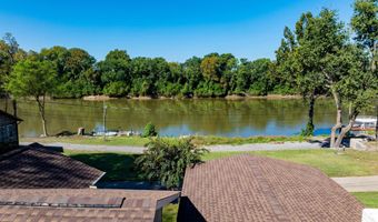 213 S 1st St, Augusta, AR 72006