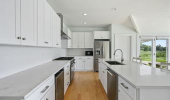 50 Beach View Dr, Stamford, CT 06902