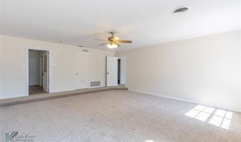 942 E North 12th St, Abilene, TX 79601