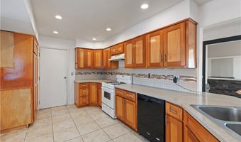 23859 South Rd, Apple Valley, CA 92307
