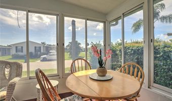 912 Oriole Cir, Barefoot Bay, FL 32976