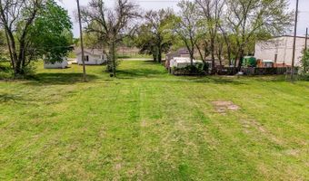 313 N Walnut St, Augusta, KS 67010