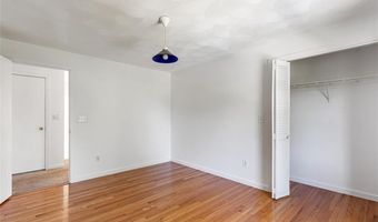 8 Ashley Dr, Lincoln, RI 02865