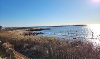 10 Avenue D, Narragansett, RI 02882