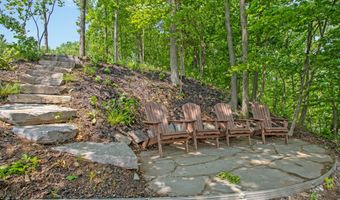 1663 Fairview Dr, Allegan, MI 49010