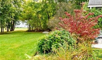 22 Colerick Ave, North Smithfield, RI 02896