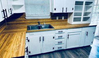 1309 Oak Park Dr, Aransas Pass, TX 78336