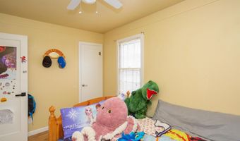 912 S 6th St, Artesia, NM 88210