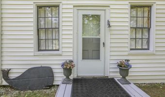53 Congress St, Belfast, ME 04915