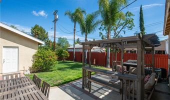 17561 Bullock St, Encino, CA 91316