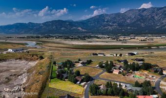 536 SNAKE RIVER Dr, Alpine, WY 83128