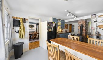 141 Centre St, Bath, ME 04530