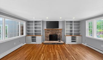 19 Tilton Ln, Andover, MA 01810