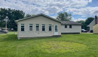 112 Benton St, Austintown, OH 44515
