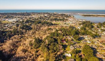 498 KLAMATH Ave SE, Bandon, OR 97411