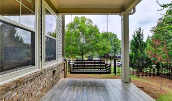 101 Spur Ln, Alpharetta, GA 30009