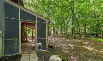 6559 Poston Rd, Athens, OH 45701