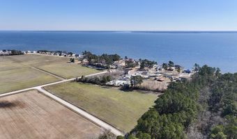 Creek Place Road, Arapahoe, NC 28510