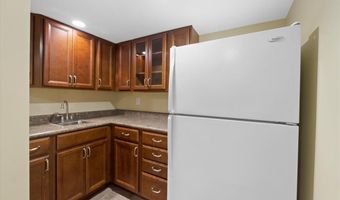 226 Arbor Trails Dr, Ballwin, MO 63021