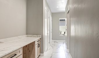 6304 Alderete Ct NW, Albuquerque, NM 87120