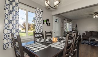 911 Lloyd Ave, Aurora, OH 44202