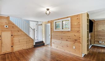 158 Ten Rod Rd, Exeter, RI 02822