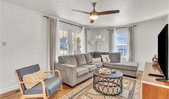 303 SE Henry St, Bentonville, AR 72712