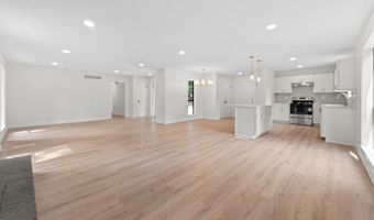 4076 OAK Rd, Bartlett, TN 38135