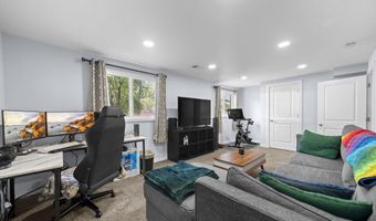 820 CLEVELAND Ave, Cheyenne, WY 82001