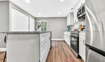 701 FARMINGTON Rd W, Accokeek, MD 20607