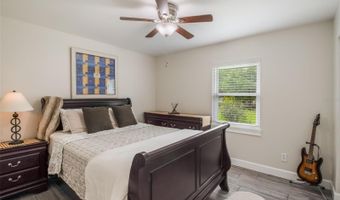 2113 KIRKLAND LAKE Dr, Auburndale, FL 33823