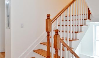 92 W 6TH St 2, Bayonne, NJ 07002