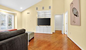 9209 VENDOME Dr, Bethesda, MD 20817