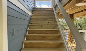 5009 Alaska St, Bay St. Louis, MS 39520