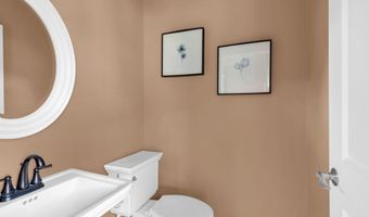 42 Ridgeview Way, Allentown, NJ 08501