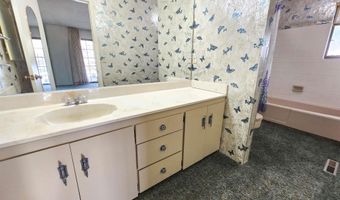 209 Harding St, Asotin, WA 99402