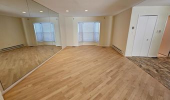 6908 10 TIMBERS Ln, Baltimore, MD 21209