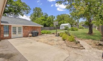 813 E 2nd St, Weatherford, TX 76086