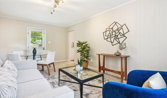 132 N GLADDEN St N, Alexandria, VA 22304